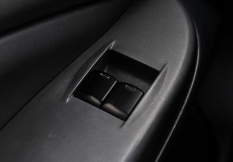 Подержанный автомобиль Nissan Almera Classic 2006 года (14 фото)