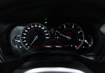 Подержанный автомобиль BMW X3 2018 года (16 фото)