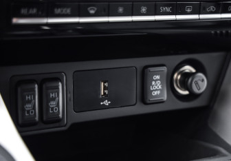 Подержанный автомобиль Mitsubishi Pajero Sport 2021 года (18 фото)