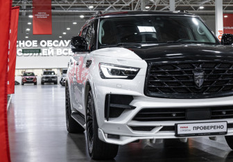 Подержанный автомобиль Infiniti QX80 2021 года (4 фото)