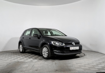 Подержанный автомобиль Volkswagen Golf Hatchback 2014 года (3 фото)