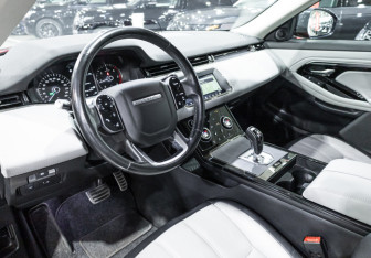 Подержанный автомобиль Land Rover Range Rover Evoque 2019 года (14 фото)