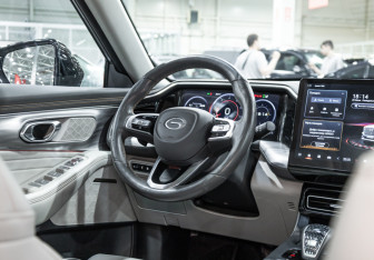 Подержанный автомобиль GAC GS8 2024 года (16 фото)