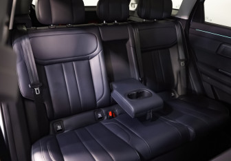 Подержанный автомобиль Jaecoo J7 2024 года (29 фото)