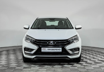 Подержанный автомобиль LADA (ВАЗ) Vesta Sedan 2023 года (2 фото)