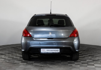 Подержанный автомобиль Peugeot 308 Hatchback 2011 года (6 фото)