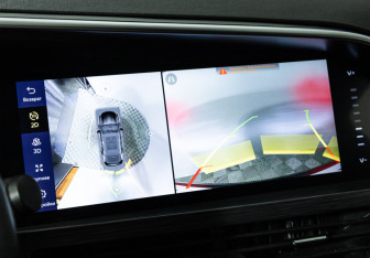 Подержанный автомобиль Geely Tugella 2023 года (18 фото)