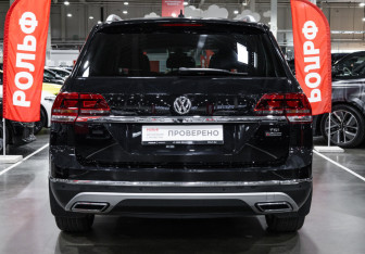 Подержанный автомобиль Volkswagen Teramont 2019 года (8 фото)