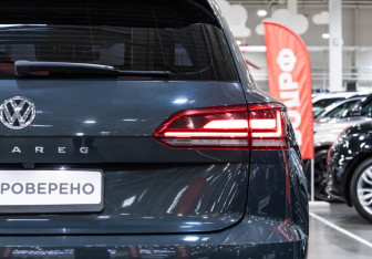Подержанный автомобиль Volkswagen Touareg 2019 года (13 фото)