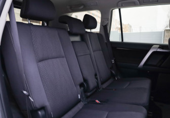 Подержанный автомобиль Toyota Land Cruiser Prado 2018 года (21 фото)