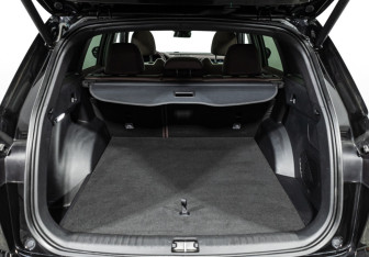 Подержанный автомобиль Geely Monjaro 2023 года (26 фото)