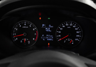 Подержанный автомобиль Kia Rio Sedan 2019 года (18 фото)