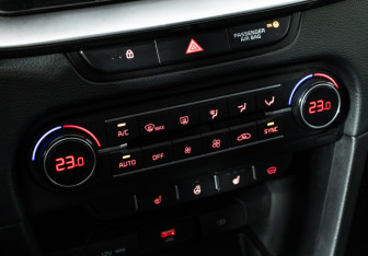 Подержанный автомобиль Kia Ceed Wagon 2021 года (16 фото)