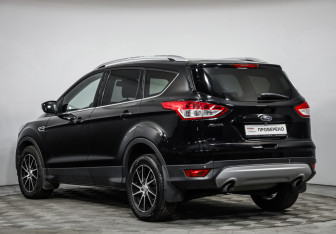 Подержанный автомобиль Ford Kuga 2016 года (7 фото)