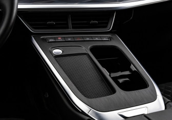 Подержанный автомобиль Haval F7 2024 года (14 фото)