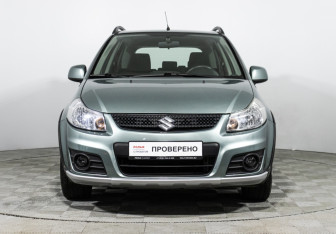 Подержанный автомобиль Suzuki SX4 Hatchback 2012 года (2 фото)