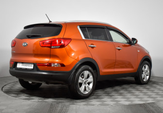 Подержанный автомобиль Kia Sportage 2014 года (5 фото)