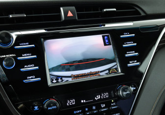 Подержанный автомобиль Toyota Camry Sedan 2018 года (17 фото)