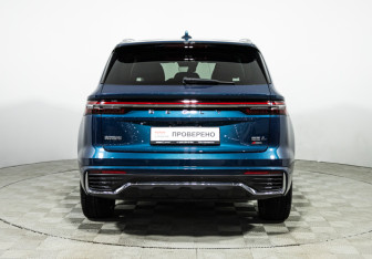 Подержанный автомобиль Geely Monjaro 2024 года (6 фото)