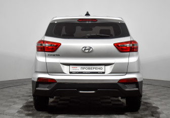 Подержанный автомобиль Hyundai Creta 2019 года (6 фото)