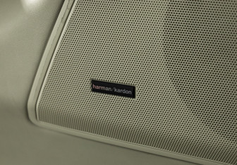 Подержанный автомобиль Land Rover Range Rover Sport 2013 года (24 фото)