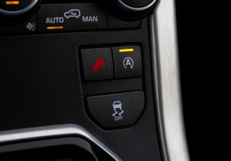 Подержанный автомобиль Land Rover Range Rover Evoque 2015 года (21 фото)