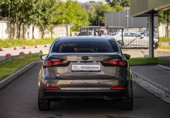 Подержанный автомобиль Kia Cerato Sedan 2015 года (7 фото)