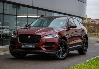 Подержанный автомобиль Jaguar F-Pace 2017 года (1 фото)