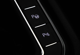 Подержанный автомобиль Volkswagen Tiguan 2021 года (22 фото)