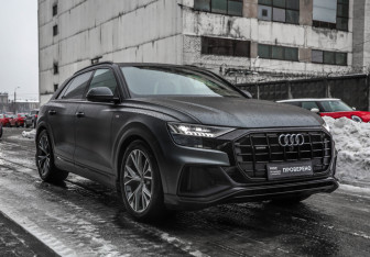 Подержанный автомобиль Audi Q8 2019 года (4 фото)