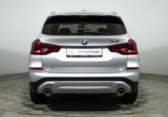 Подержанный автомобиль BMW X3 2018 года (6 фото)