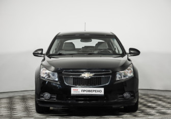 Подержанный автомобиль Chevrolet Cruze Hatchback 2012 года (2 фото)