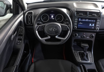 Подержанный автомобиль Hyundai Creta 2021 года (10 фото)
