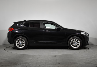 Подержанный автомобиль BMW X2 2019 года (4 фото)