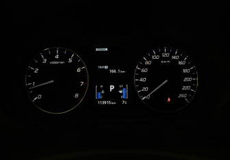 Подержанный автомобиль Mitsubishi Outlander 2021 года (9 фото)