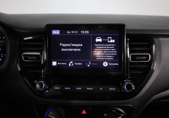 Подержанный автомобиль Hyundai Solaris Sedan 2021 года (14 фото)