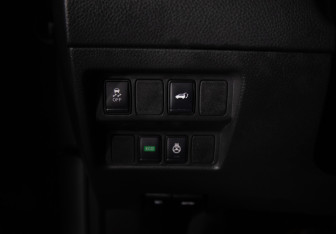 Подержанный автомобиль Nissan X-Trail 2020 года (16 фото)