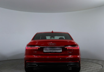 Подержанный автомобиль Audi A6 Sedan 2019 года (6 фото)