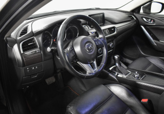 Подержанный автомобиль Mazda 6 Sedan 2015 года (10 фото)