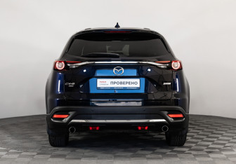 Подержанный автомобиль Mazda CX-9 2017 года (6 фото)
