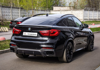 Подержанный автомобиль BMW X6 2017 года (6 фото)