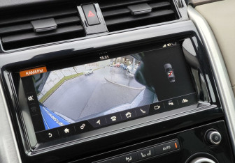 Подержанный автомобиль Land Rover Discovery 2017 года (37 фото)