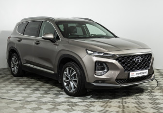 Подержанный автомобиль Hyundai Santa Fe 2019 года (3 фото)