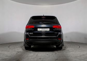 Подержанный автомобиль Jeep Grand Cherokee 2013 года (6 фото)