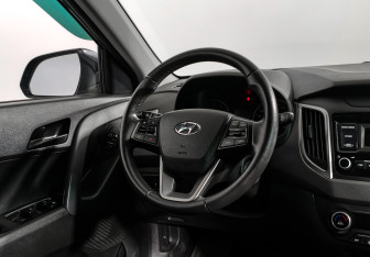 Подержанный автомобиль Hyundai Creta 2021 года (15 фото)