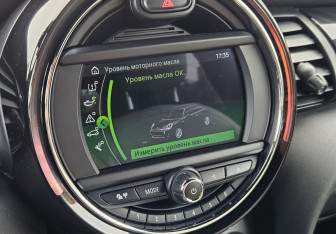 Подержанный автомобиль MINI Hatch 2020 года (27 фото)