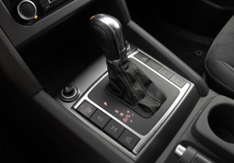 Подержанный автомобиль Volkswagen Amarok 2013 года (12 фото)