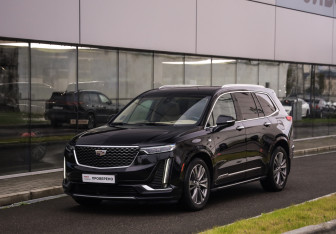Подержанный автомобиль Cadillac XT6 2021 года (3 фото)