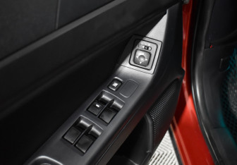 Подержанный автомобиль Mitsubishi Lancer Hatchback 2010 года (10 фото)