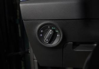 Подержанный автомобиль Skoda Karoq 2020 года (17 фото)